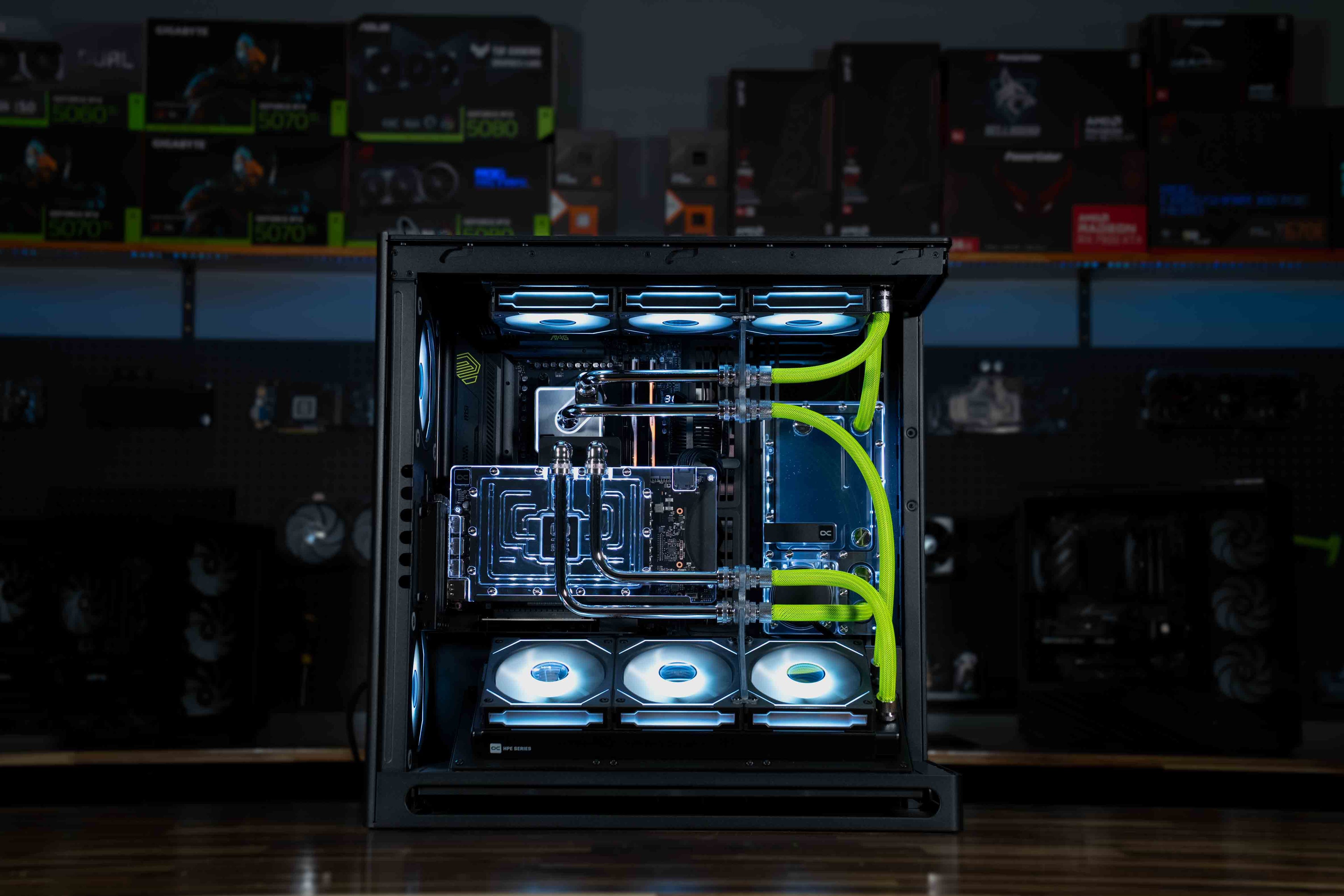 Open Loop - Overkill - AMD 9800x3d, 5080 Astral OC, 64gb 6000mhz Ram, 6tb Storage
